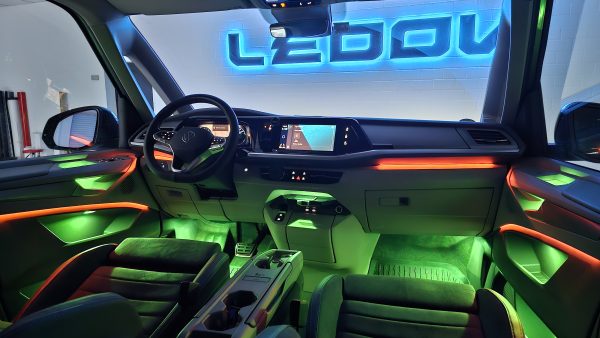 VW T7 Ambientebeleuchtung Nachrüstung mit LED-Technik