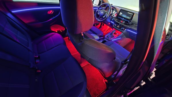 Hyundai I30/I30N Ambiente inkl. Einbau im Hyundai i30N – stilvoll & modern mit professionellem Einbau