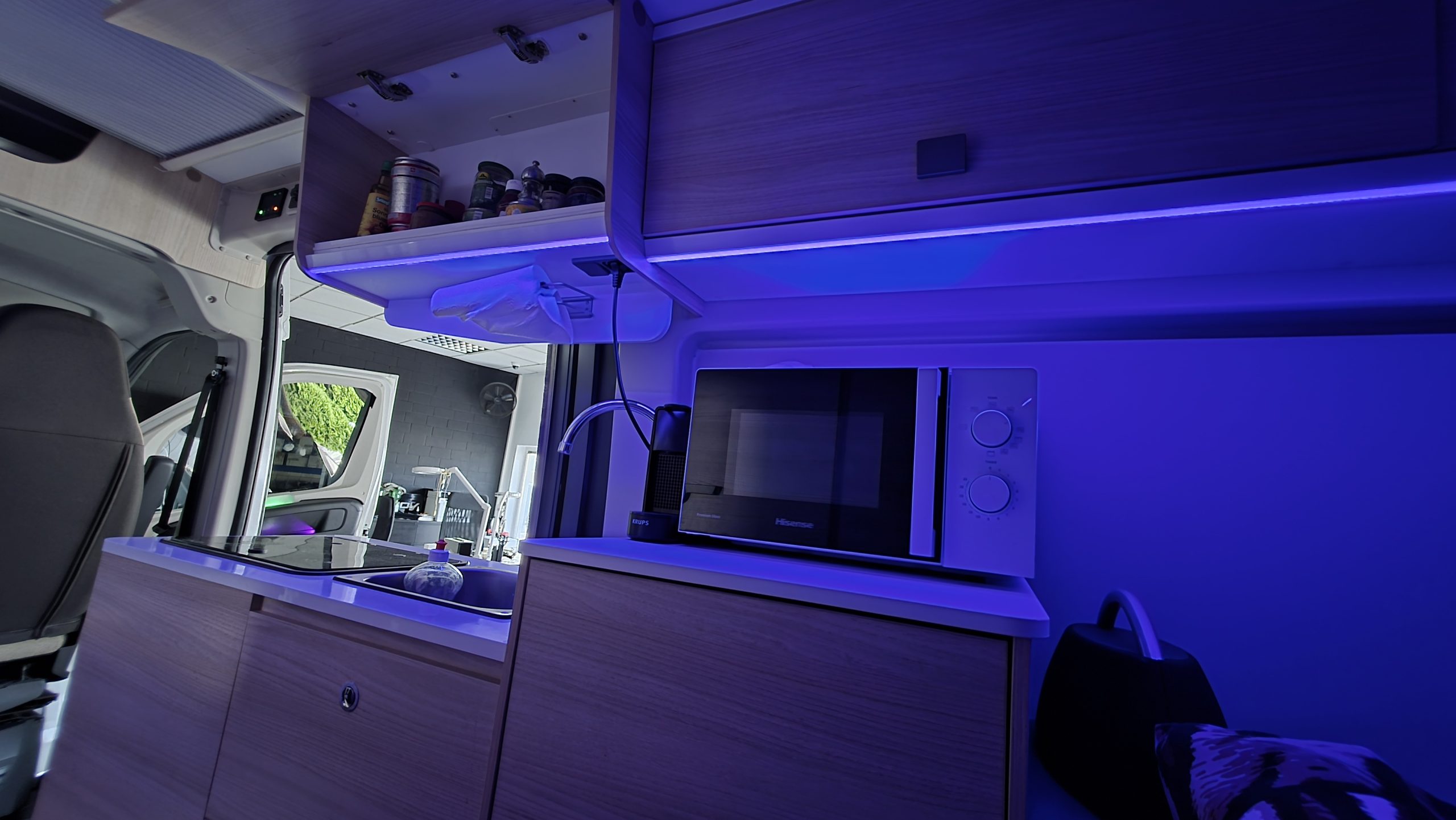 Fiat Ducato Camper Wohnmobil LED Ambientebeleuchtung inkl. Einbau5