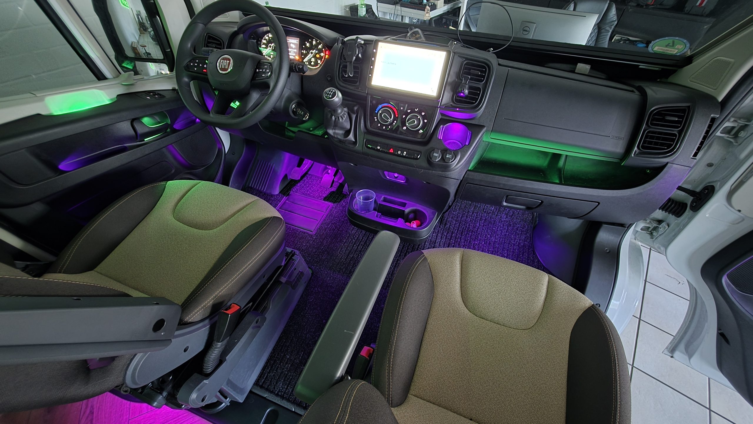 Fiat Ducato Camper Wohnmobil LED Ambientebeleuchtung inkl. Einbau8