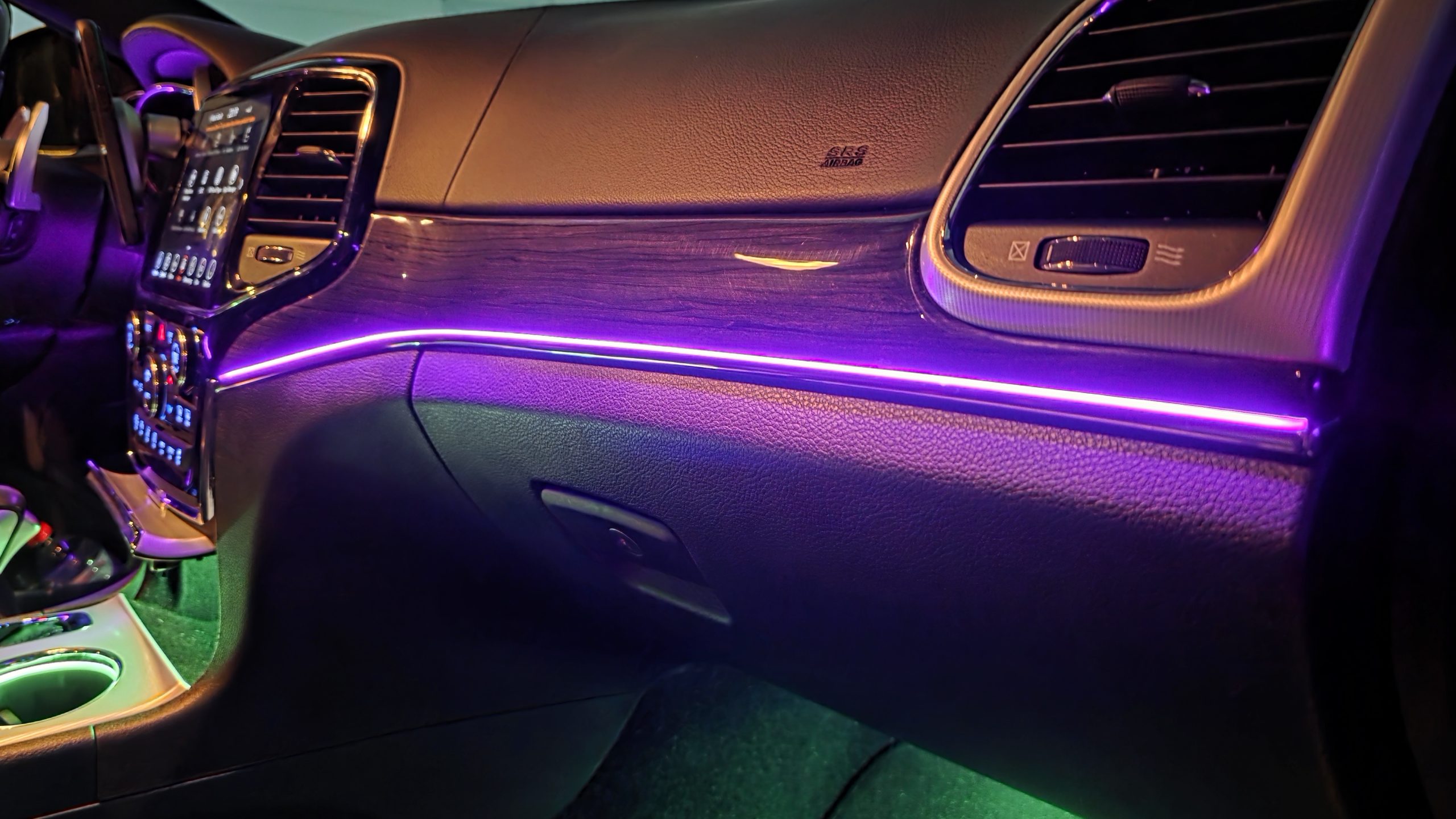 Jeep Grand Cherokee 2018 LED Ambientebeleuchtung – inkl. Einbau9