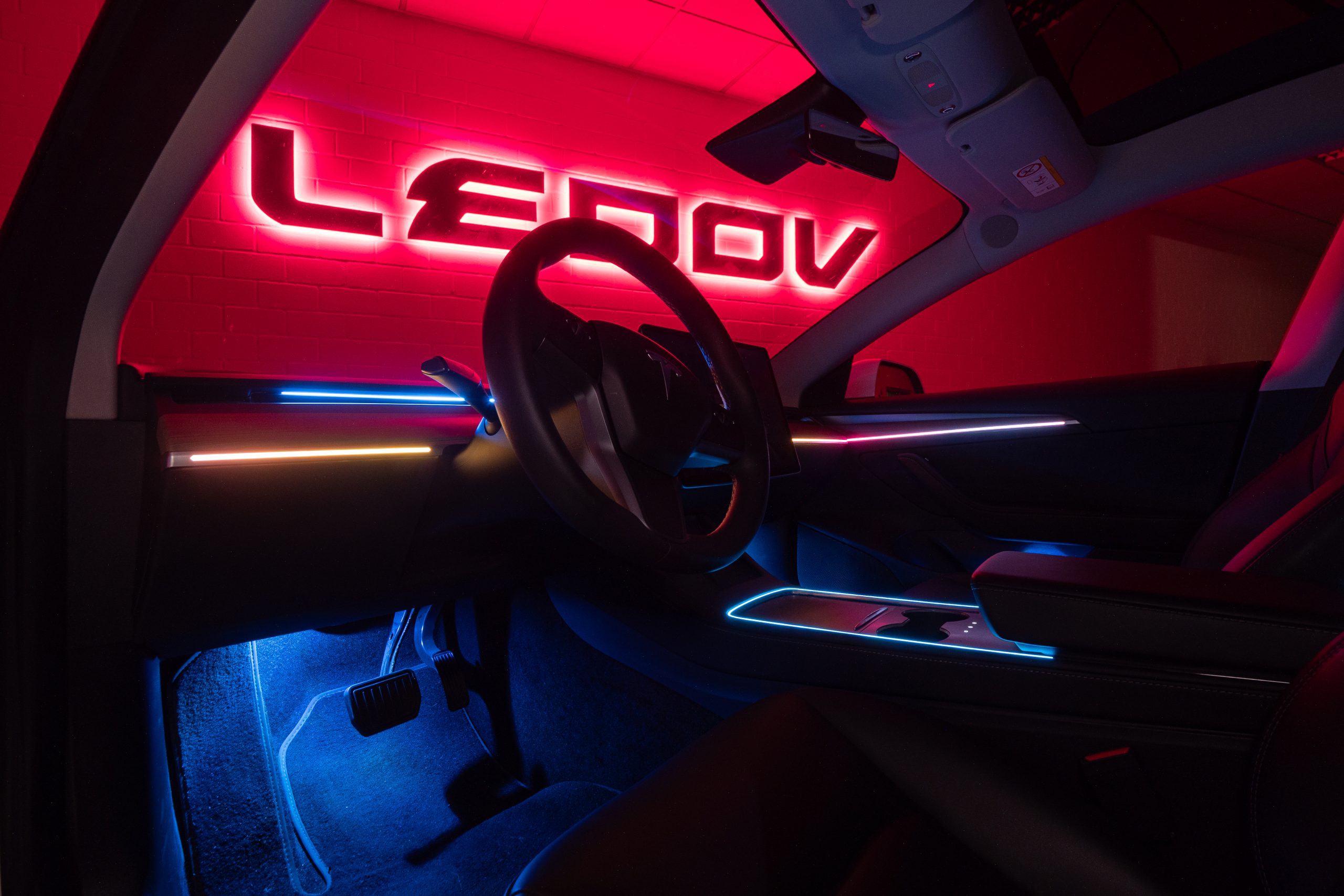Tesla Model Y und Model 3 LED Ambientebeleuchtung inkl. Einbau13
