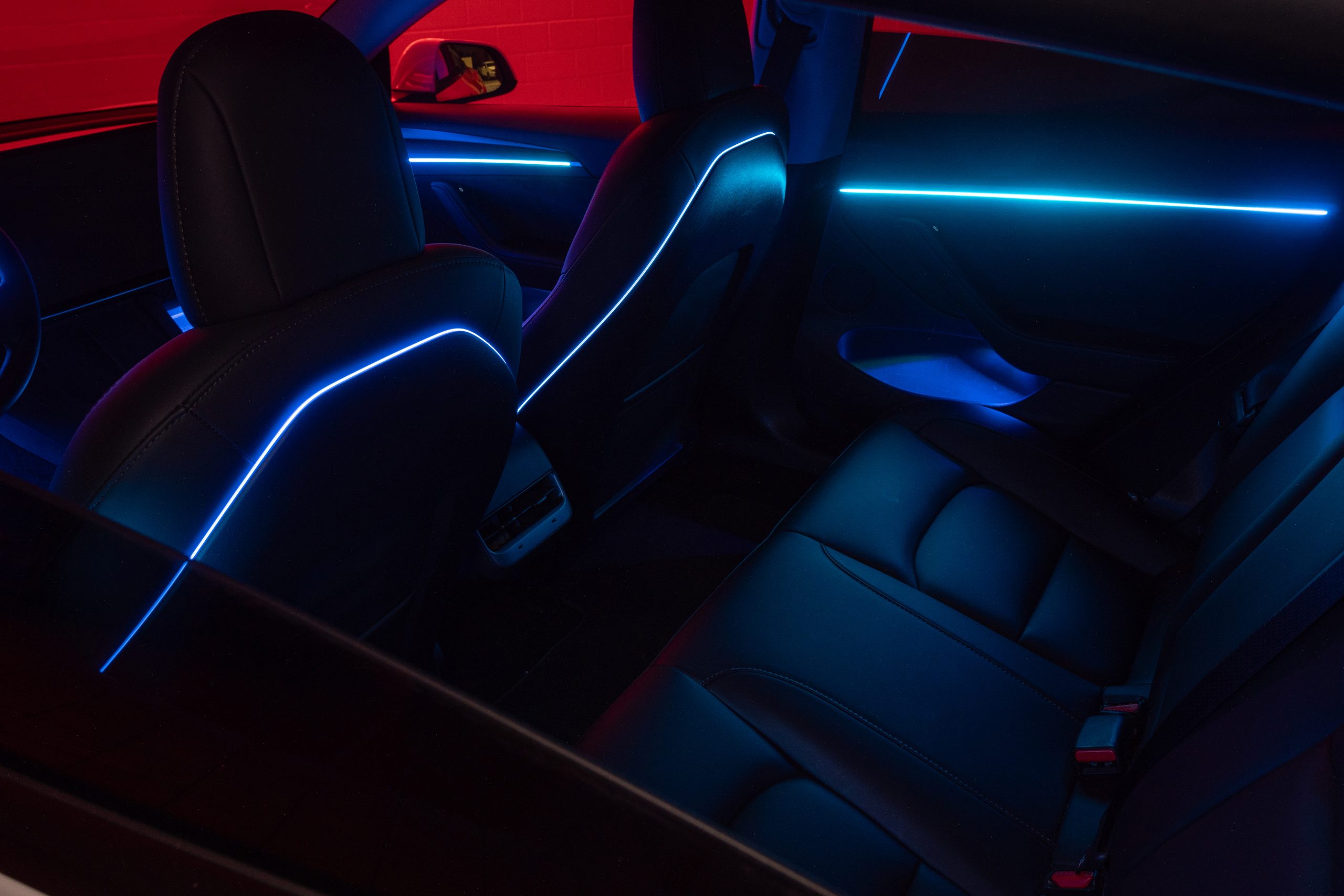 Tesla Model Y und Model 3 LED Ambientebeleuchtung inkl. Einbau3
