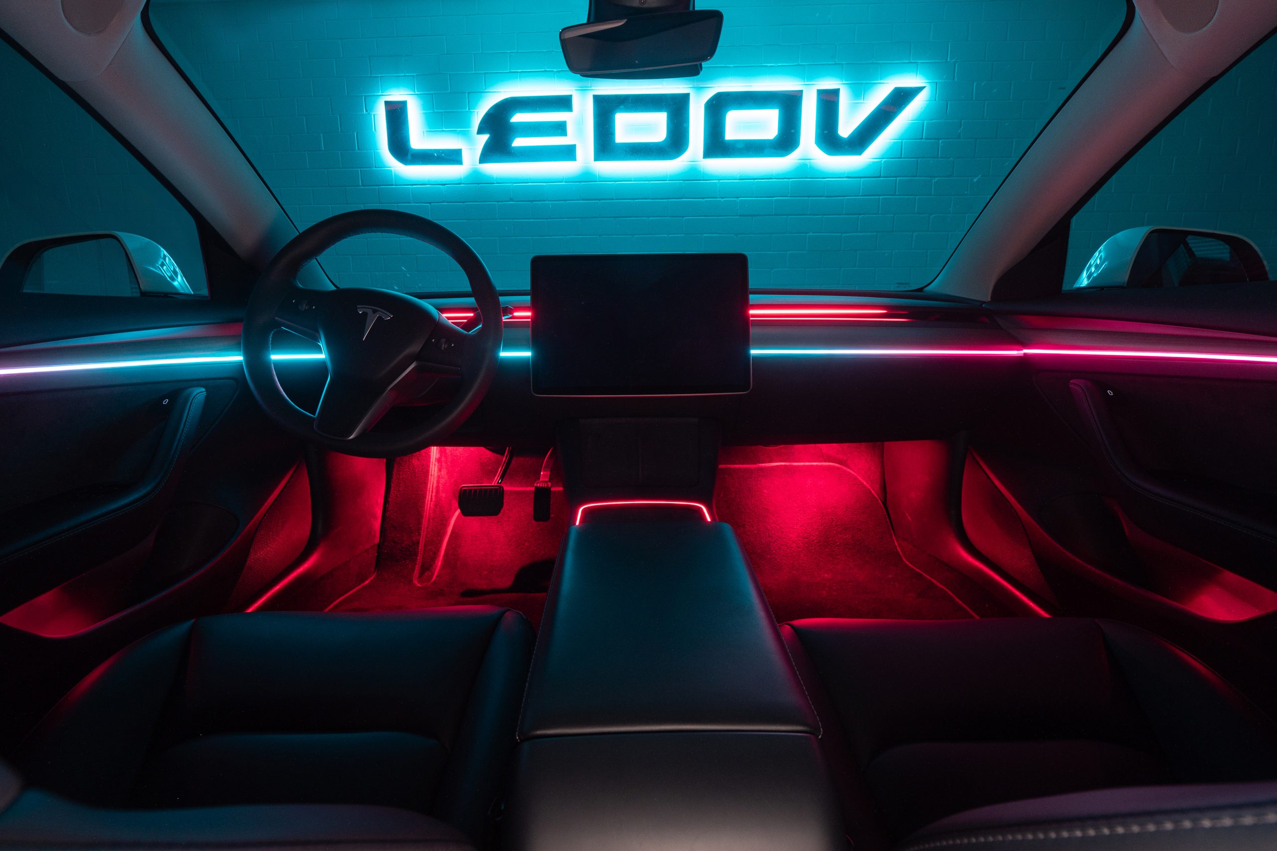 Tesla Model Y und Model 3 LED Ambientebeleuchtung inkl. Einbau33