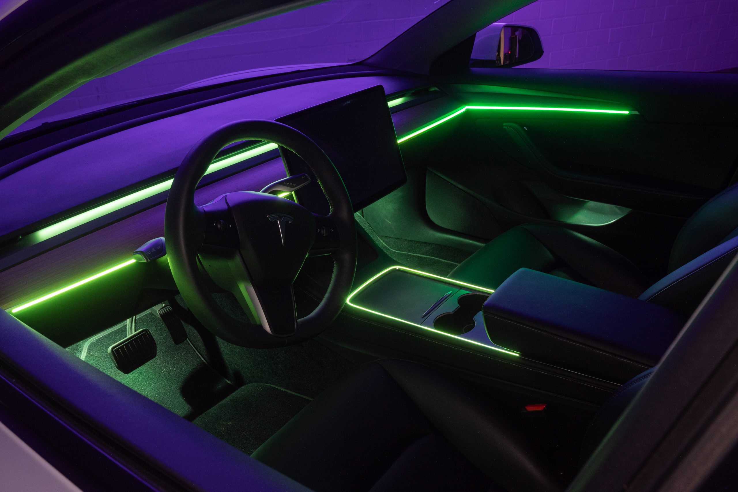 Tesla Model Y und Model 3 LED Ambientebeleuchtung inkl. Einbau5