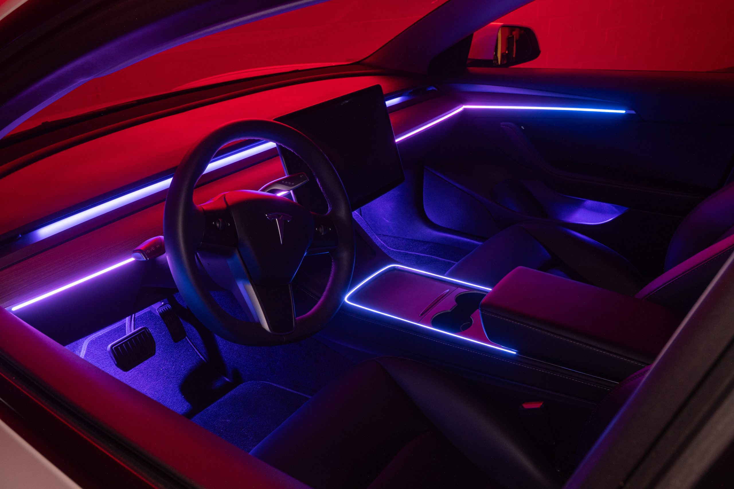 Tesla Model Y und Model 3 LED Ambientebeleuchtung inkl. Einbau6