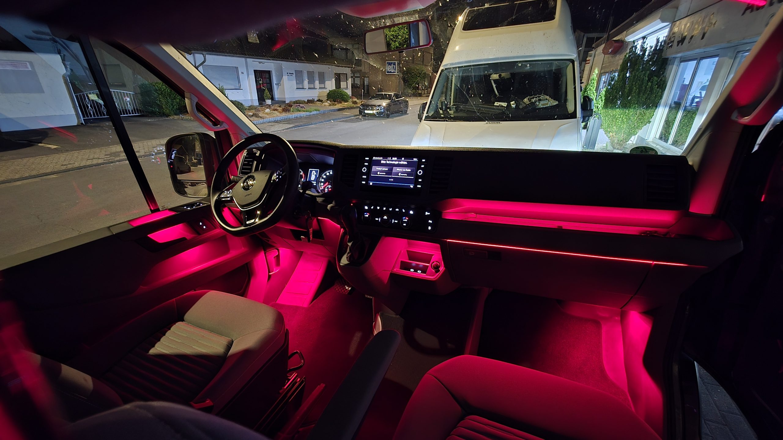 Volkswagen Crafter Wohnmobil Camper LED Ambientebeleuchtung10