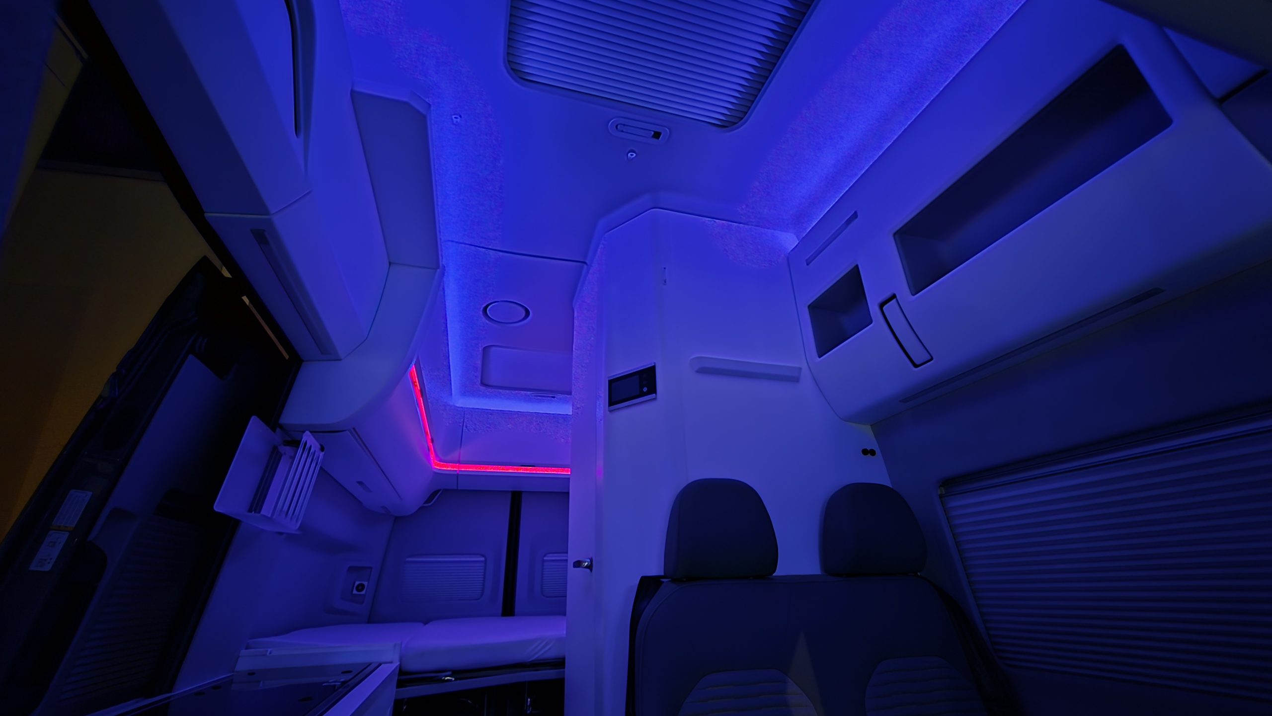 Volkswagen Crafter Wohnmobil Camper LED Ambientebeleuchtung4