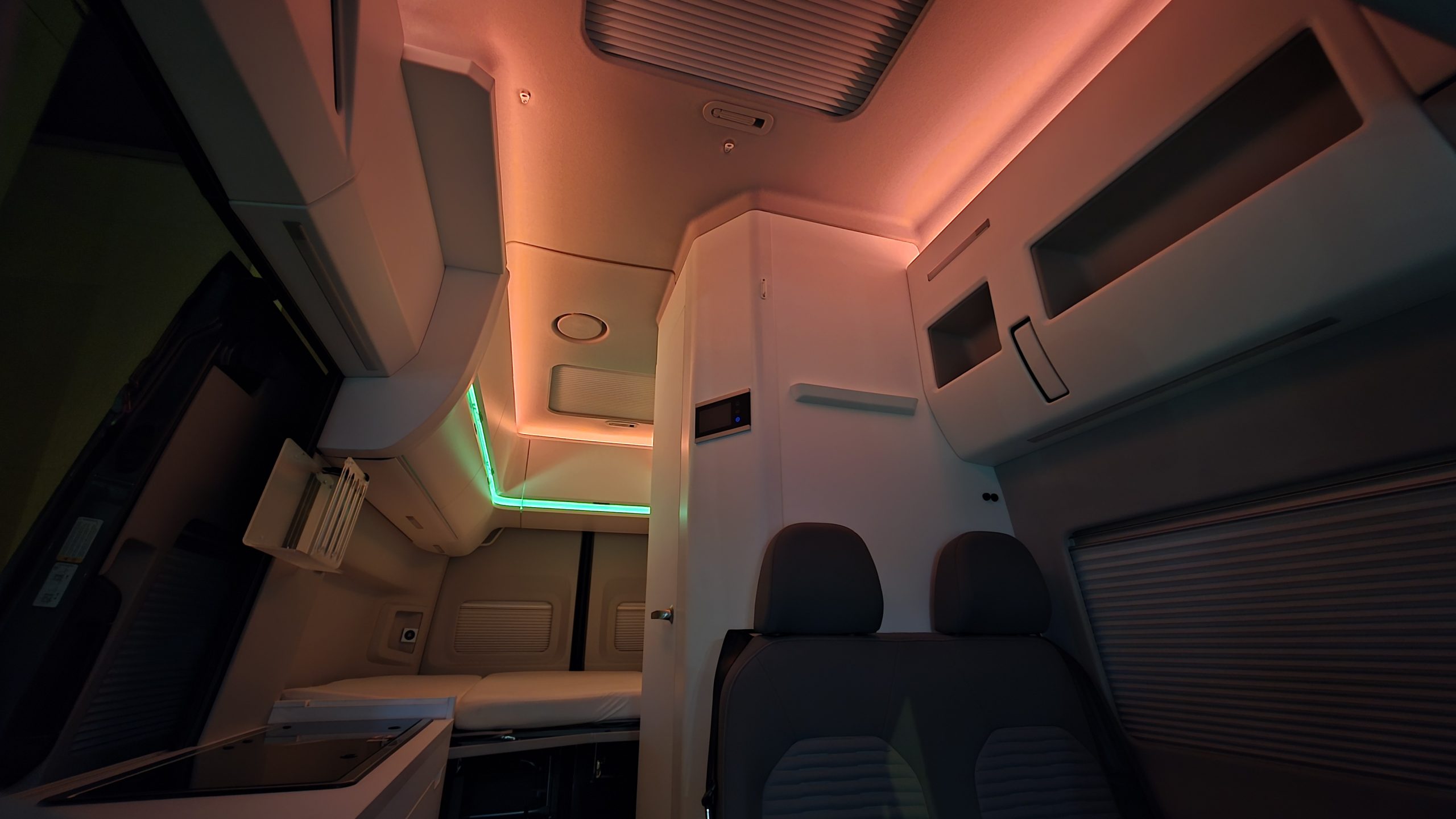 Volkswagen Crafter Wohnmobil Camper LED Ambientebeleuchtung7