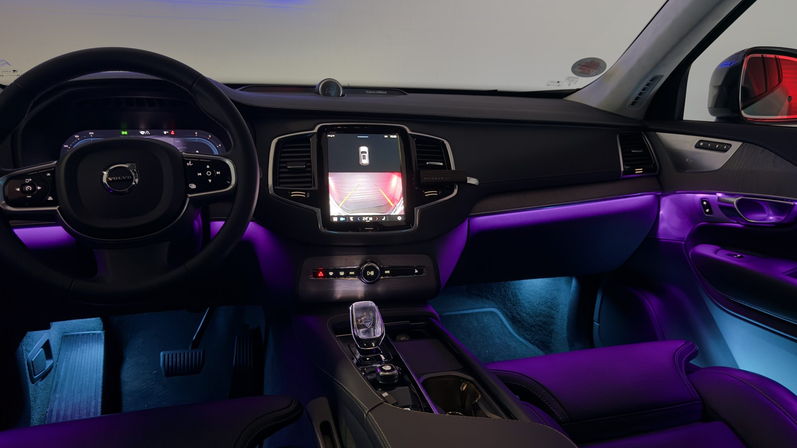Volvo XC90 LED Ambientebeleuchtung inkl. Einbau1