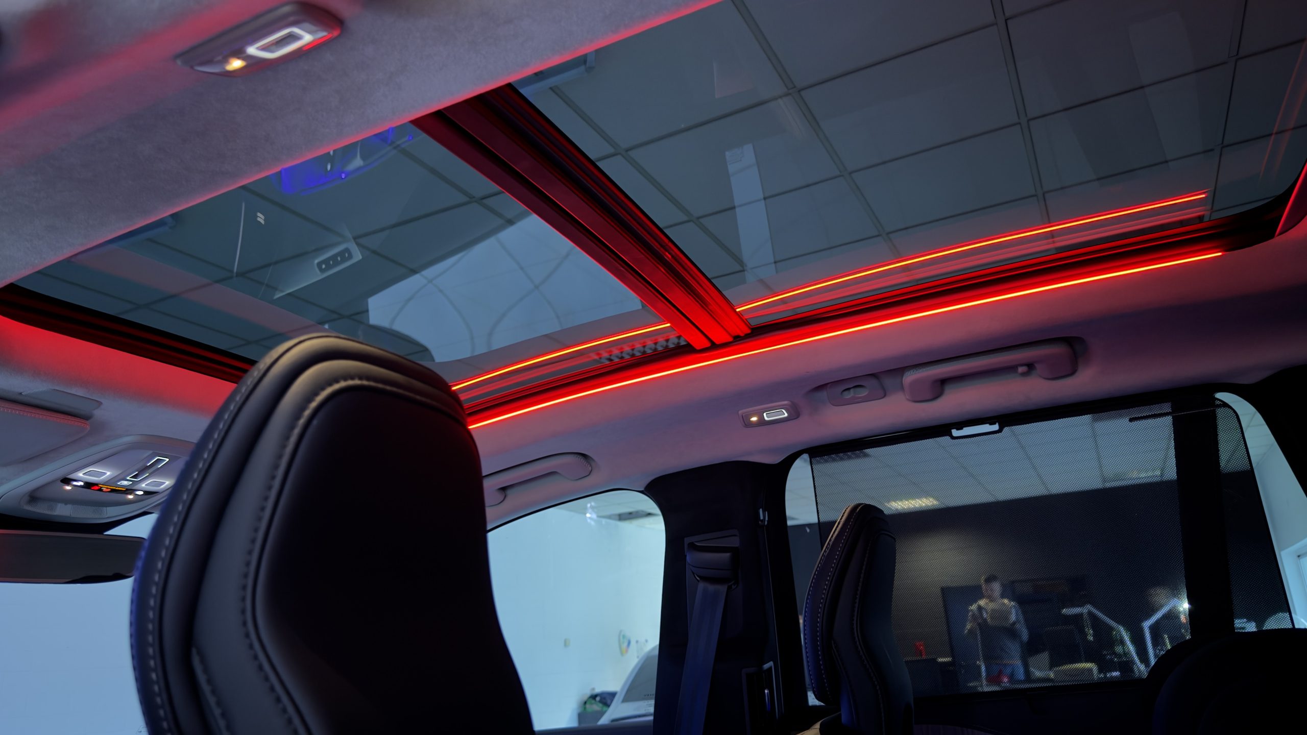 Volvo XC90 LED Ambientebeleuchtung inkl. Einbau7